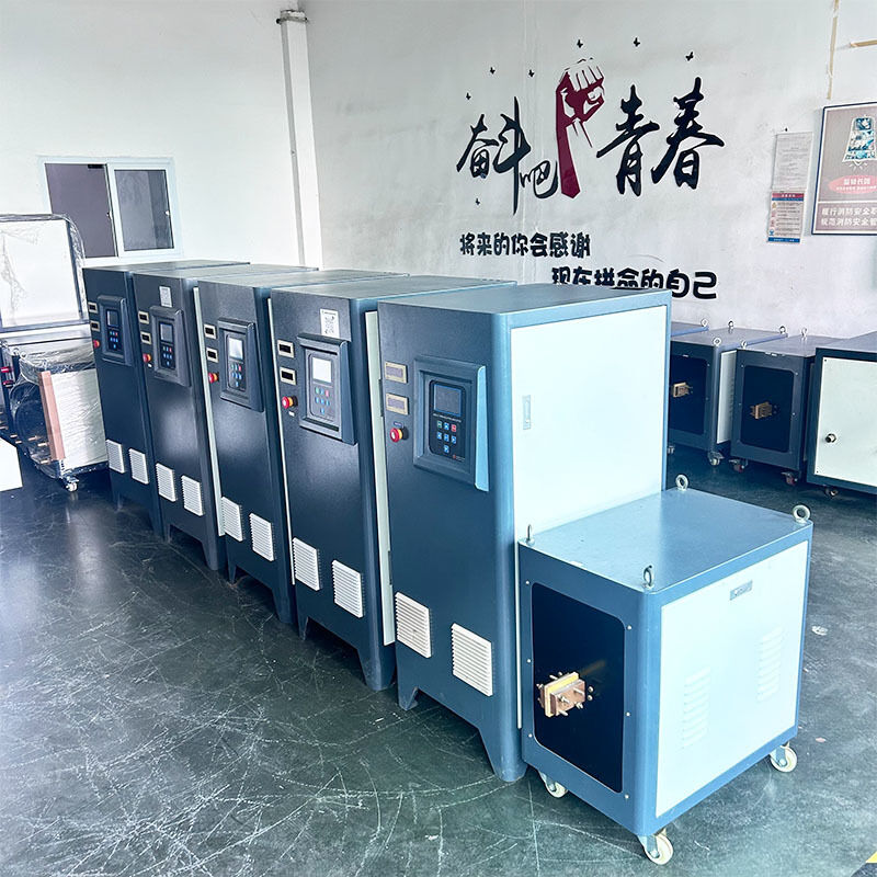 銅管の溶接のための自動インダクション加熱機 220V 芯部品と操作が簡単 PLCギアボックスベアリングギア