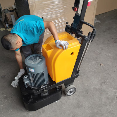4kw/5.5hp家のための具体的な床の緩衝機械ポリッシャのスクラバーの粉砕機